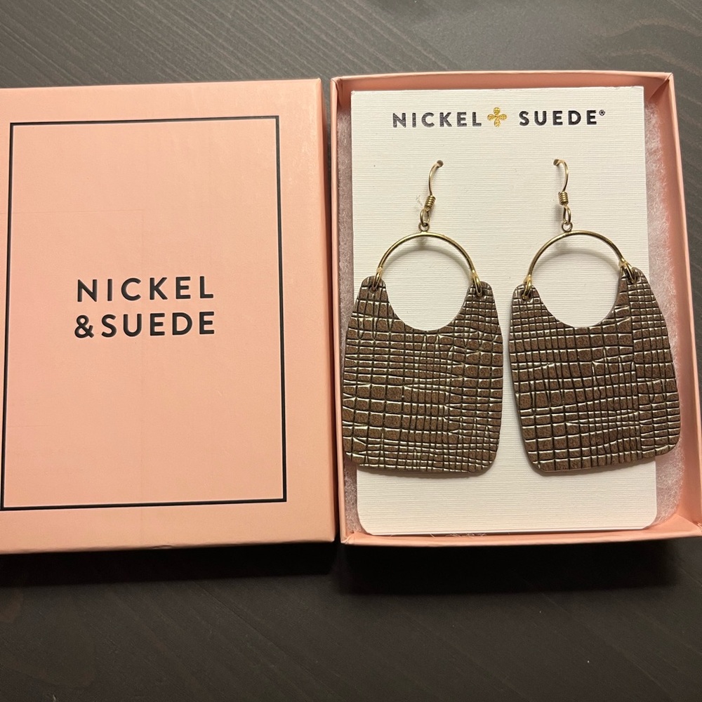 NIB Nickel & Suede Mocha Trellis Charlies.
